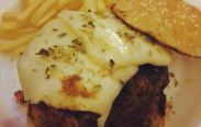Alfredo's BBQ, hamburguesa