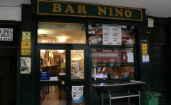 Bar Nino, entrada