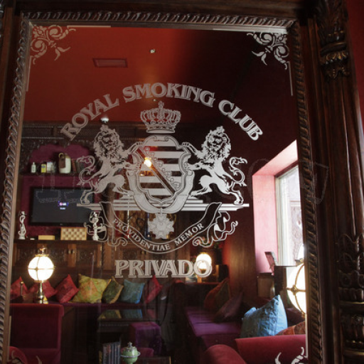 Royal Smoking Club Plaza Castilla Madrid Tengoplan.es