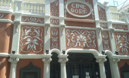 Cine Doré, entrada